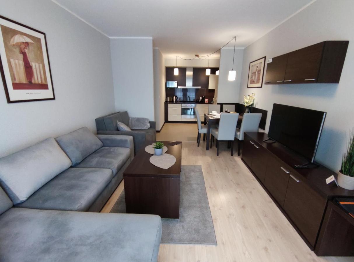 Apartament Przy Hotelu Aquarius Kołobrzeg Exterior foto